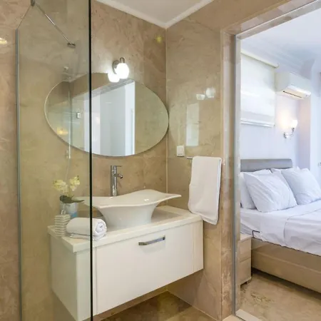 Villa 5 Bedroom Right Next To The 5978 Kalkan