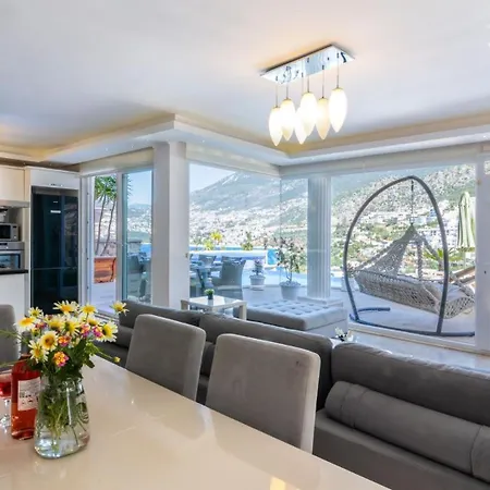 5 Bedroom Right Next To The 5978 Villa Kalkan