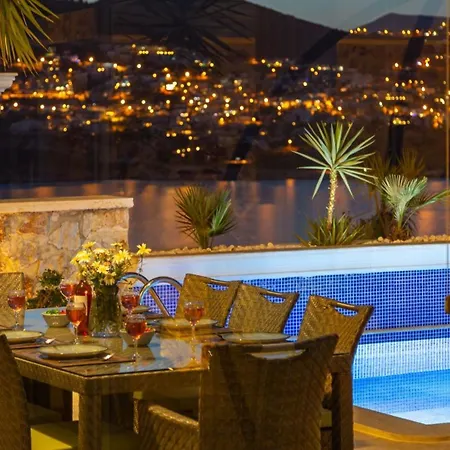 5 Bedroom Right Next To The 5978 Kalkan