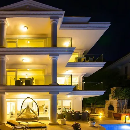 5 Bedroom Right Next To The 5978 Kalkan