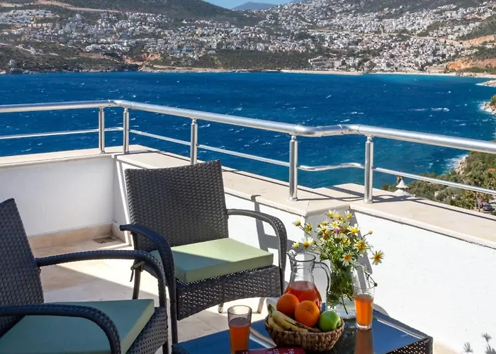 5 Bedroom Right Next To The * Kalkan