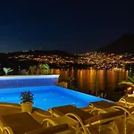 5 Bedroom Right Next To The * Kalkan